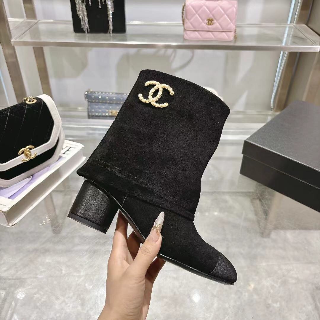 Chanel 2025/SS Autumn Winter Runway Turn-Cuff Chunky Heel Straight Boots Tube Boots with Classic Color Blocking - LY00400