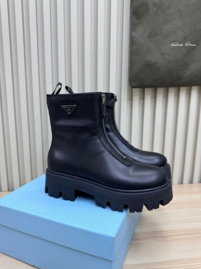Prada Unisex Martin Boots 2025 SS Collection - LY00340