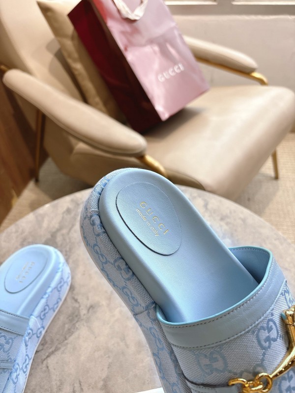 Gucci 8356-8 Women's Sandals with Horsebit Detail and Gold Hardware