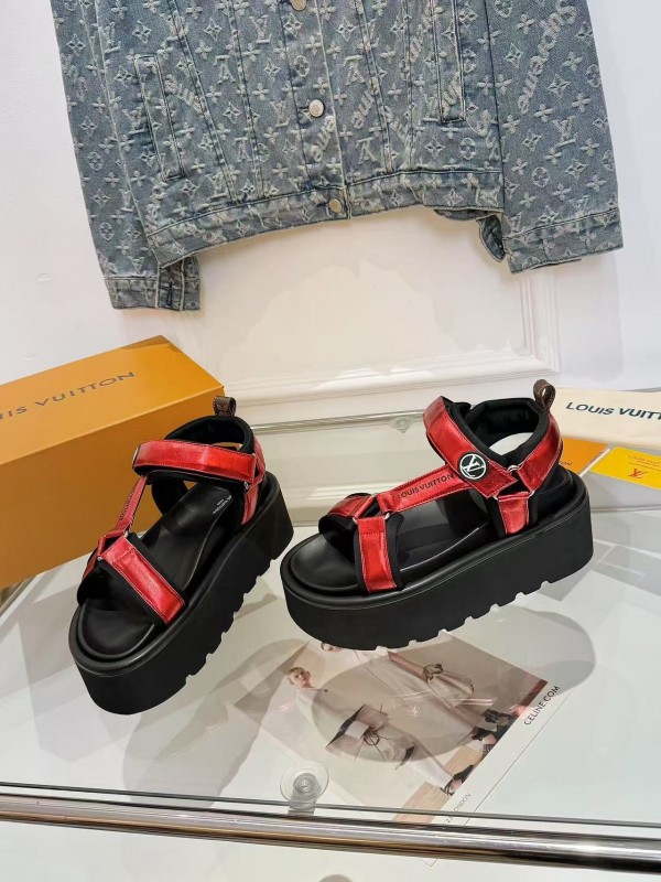 LV 2025/SS Latest High-End Fashion Versatile Sandals with Thick Sole Heightening and Slimming Effect - LY00