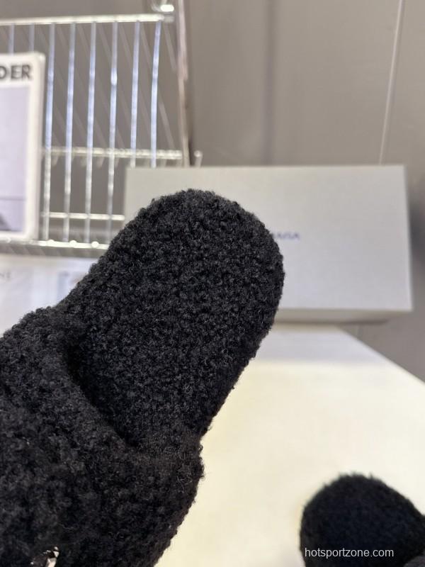 Balenciaga 2025/SS Couple Edition Coca-Cola Logo Furry Slippers - KFY00230