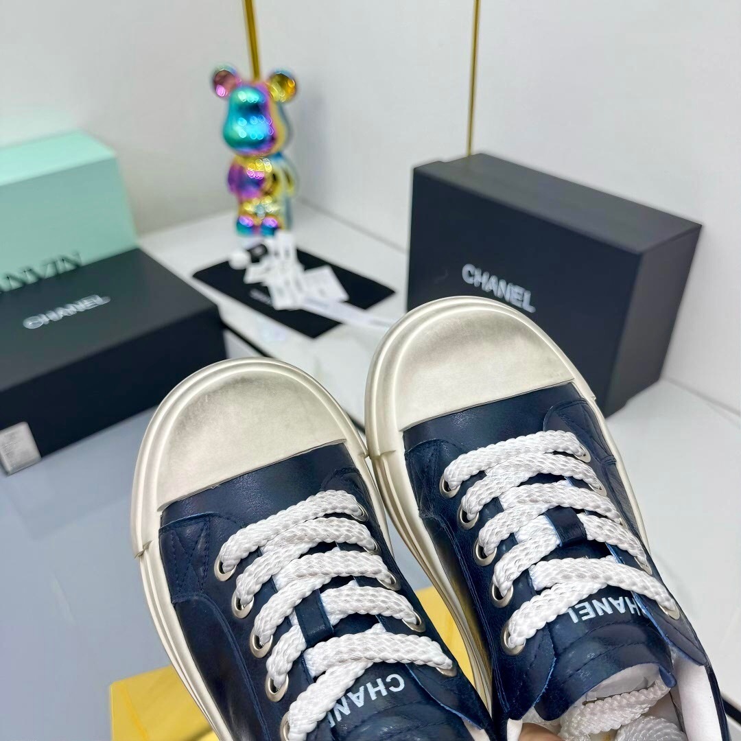 Chanel 2025 SS Classic Panda Dirty Sneakers Bread Shoes - LY00330