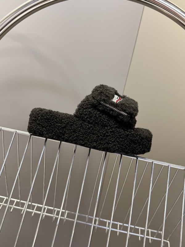 Balenciaga 2025/SS Couple Edition Coca-Cola Logo Furry Slippers - KFY00230