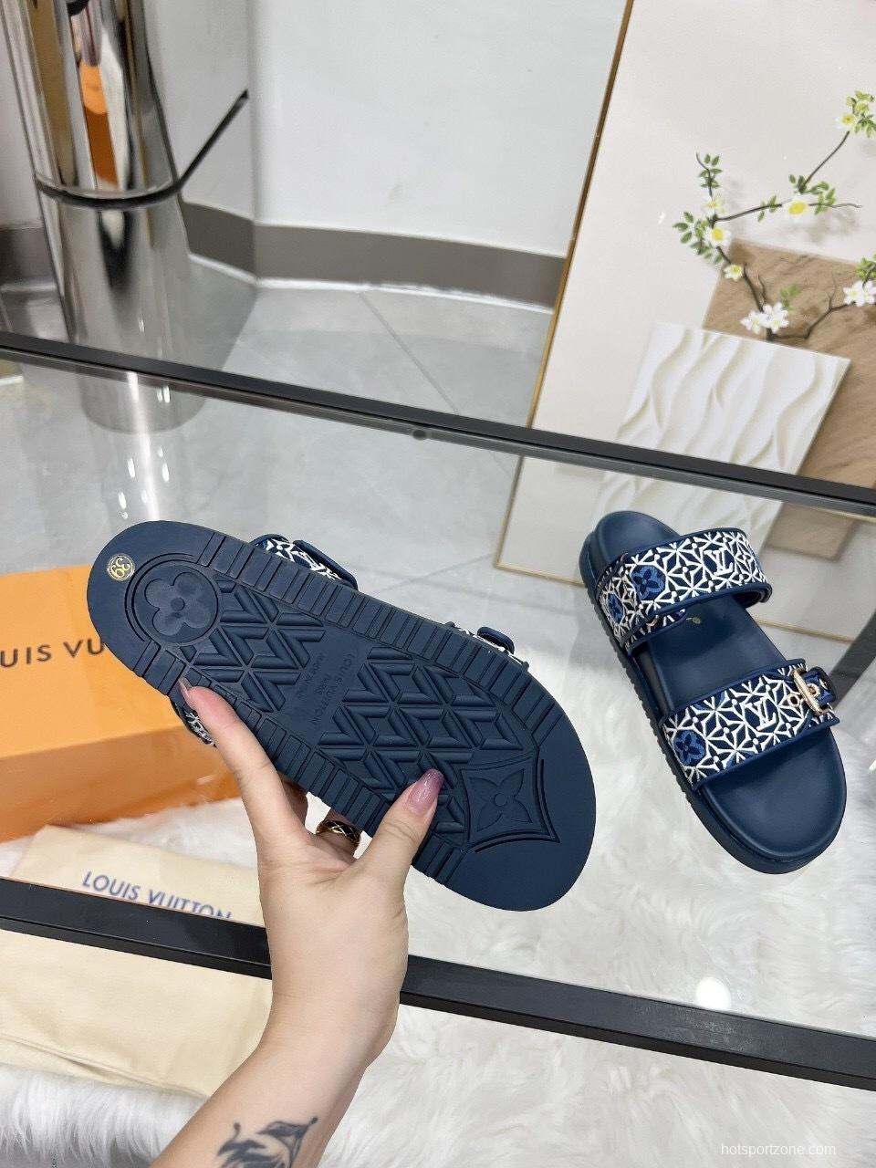 Louis Vuitton Spring/Summer 2025 New Slippers with Embroidered Design and 4cm Platform - LY00250