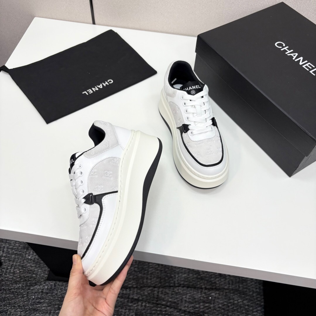 Chanel 2025 SS Panda Casual Sneakers - LY00340