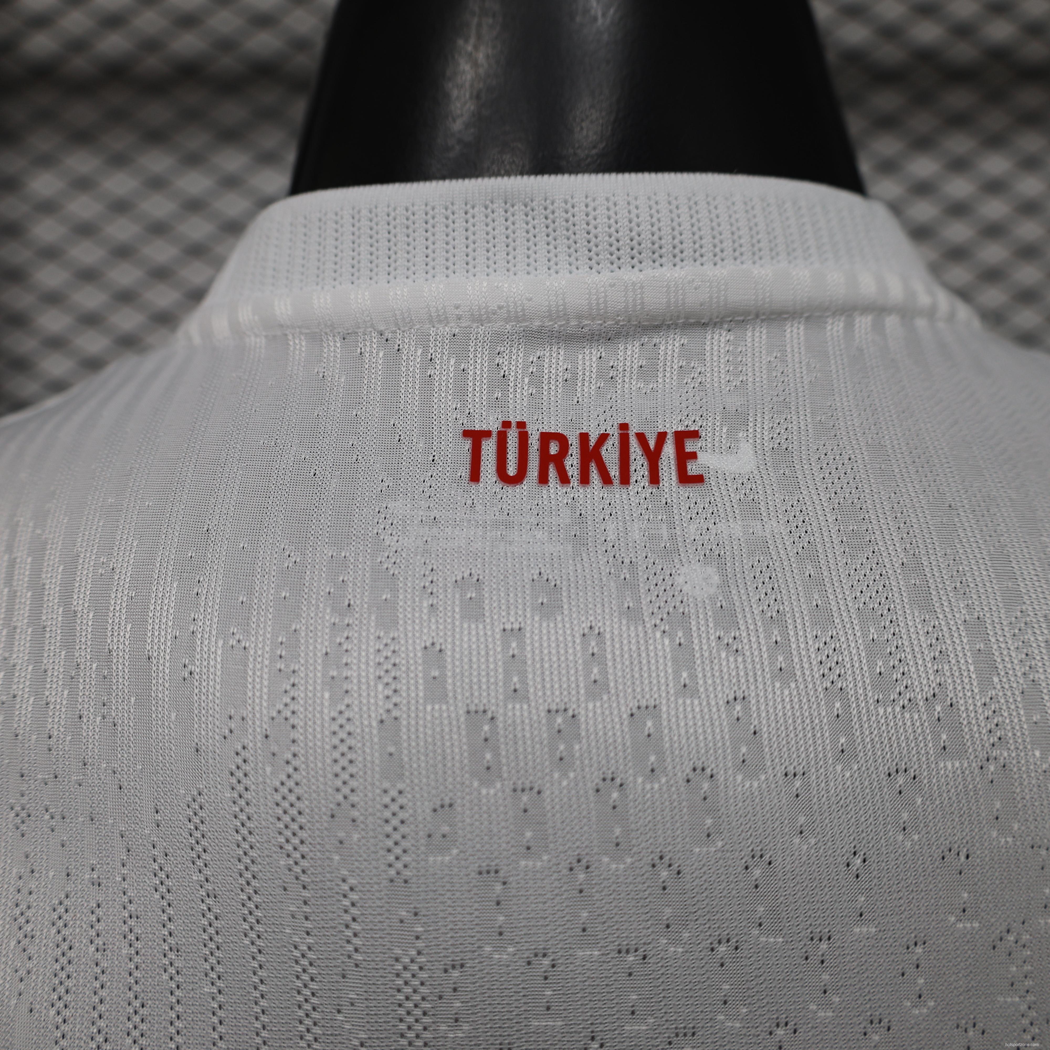 Player Version 26/27 Turkey  Away  White & Red Flag Panel Jersey