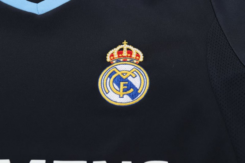 Retro Kids 03/04 Real Madrid Away Jersey