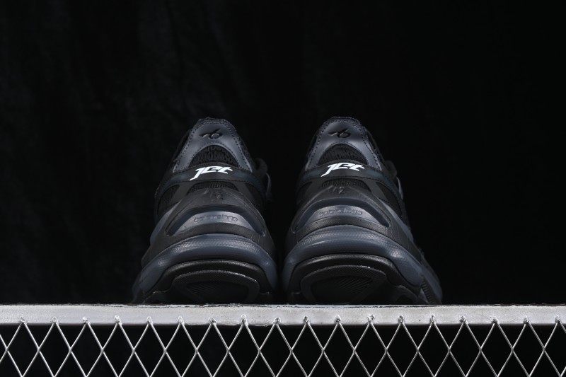 Balenciaga Jet Embossed Print Round-Toe Thick-Sole Low-Top Dad Sneakers - WMRTN1000