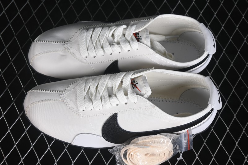 Nike Moon Shoe SP Retro Low-Top Lifestyle Sneakers - II0407-001