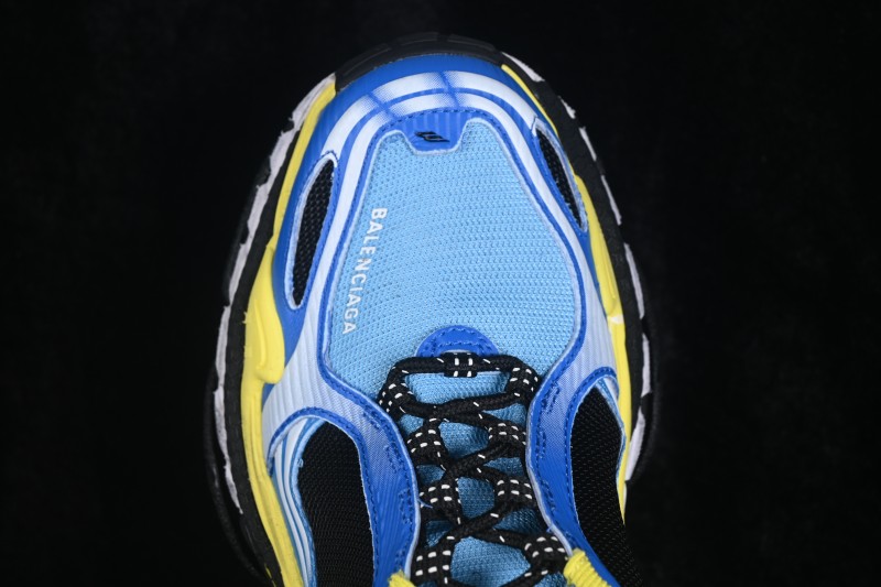 Balenciaga Triple S 2 Retro Running Shoes with Layered Sole Design - WTRS24497