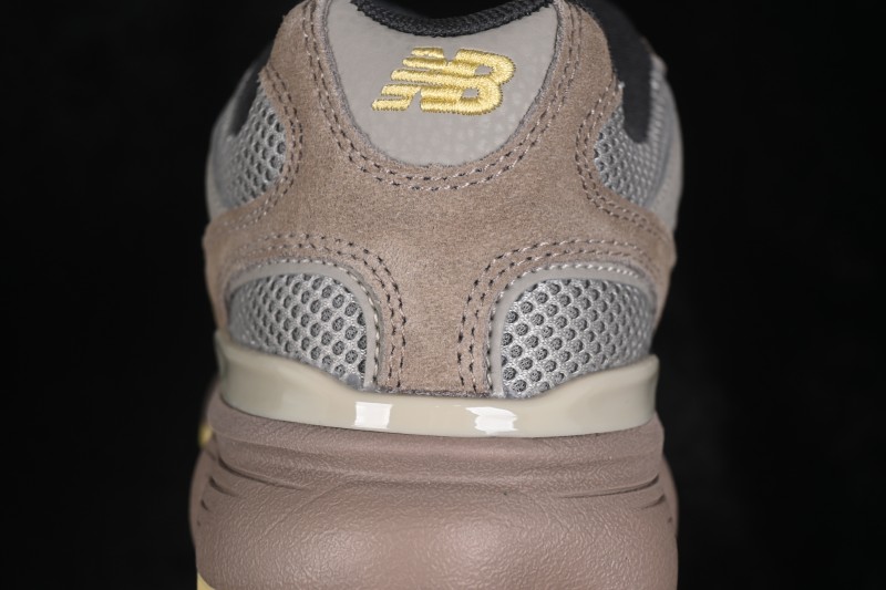 New Balance 603 Series Retro Casual Running Shoes with Breathable Mesh Upper - M6034UU