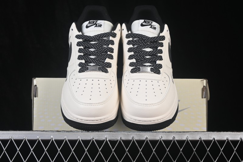 Nike Air Force 1 '07 Low Black White Classic Low-Top Casual Sneakers - JP8028-073
