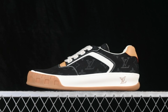 Louis Vuitton Tilted Sneakers Classic 2026SS Low-Top Casual Shoes in Smooth Calfskin Leather with Vuitton Branding - T.E5