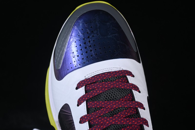 Nike Kobe 5 Chaos Professional Basketball Shoes with Aggressive Traction Pattern - CD4991-100