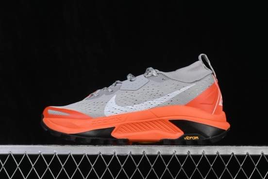 Nike ACG Zegama Trail Running Shoes with Breathable Cushioning and Durable Traction - HV8113-100