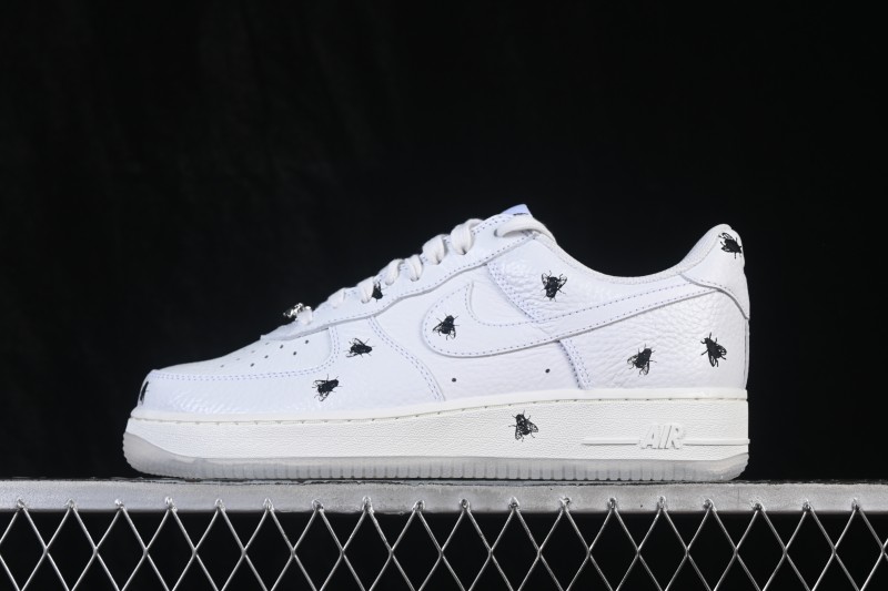 Nike Air Force 1 '07 Low "Fly Pack" Retro Basketball Sneakers with Premium Full-Grain Leather - IM3081-100
