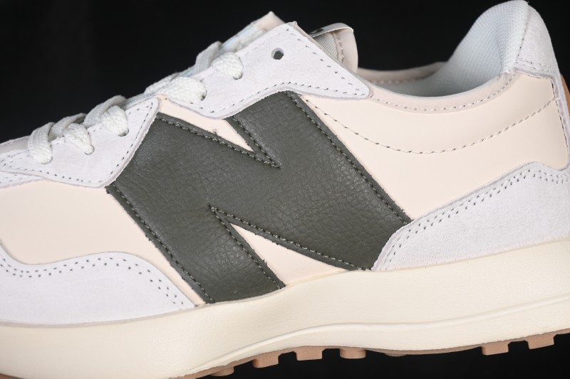 New Balance MS327 Retro Casual Running Shoes with Vintage Styling - MS327ASN