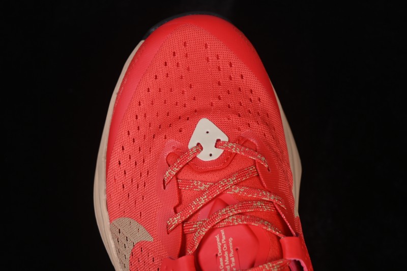 Nike ACG Zegama Trail Running Shoes with Soft React Foam Cushioning and Sticky Rubber Outsole - HV8113-109