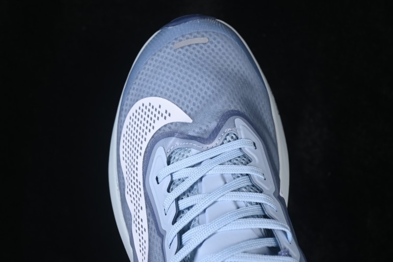 Nike Zoom Fly 6 Running Shoes with Flyknit Upper and Carbon Fiber Plate - FN8455-401