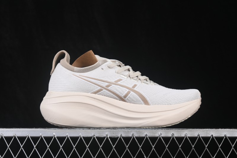Asics Gel-Nimbus 27 Retro Breathable Cushioned Running Shoes for Men - 1011C096-200