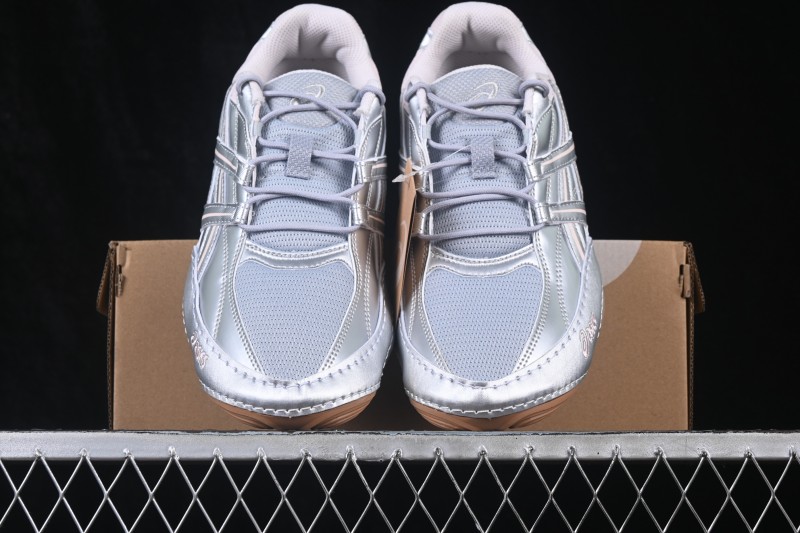 Asics Hypersync Retro Lightweight Breathable Thin-Sole Tennis Shoes - 1203A879-024