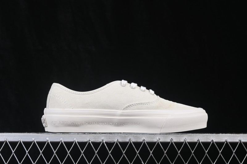 Vans Authentic 44 Classic Suede Skateboarding Shoes with Vulcanized Construction - VN000XVJ7VJ