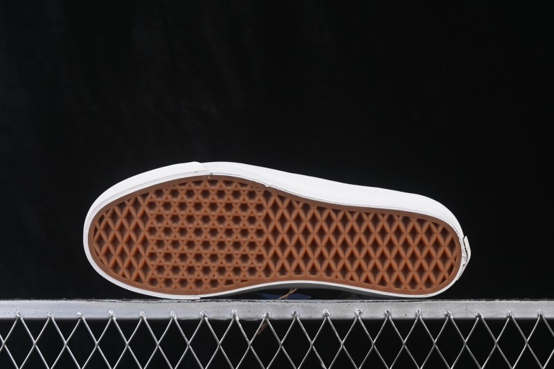 Vans Old Skool 36 EK Low-Top Casual Skateboarding Shoes - VN000D8HESF