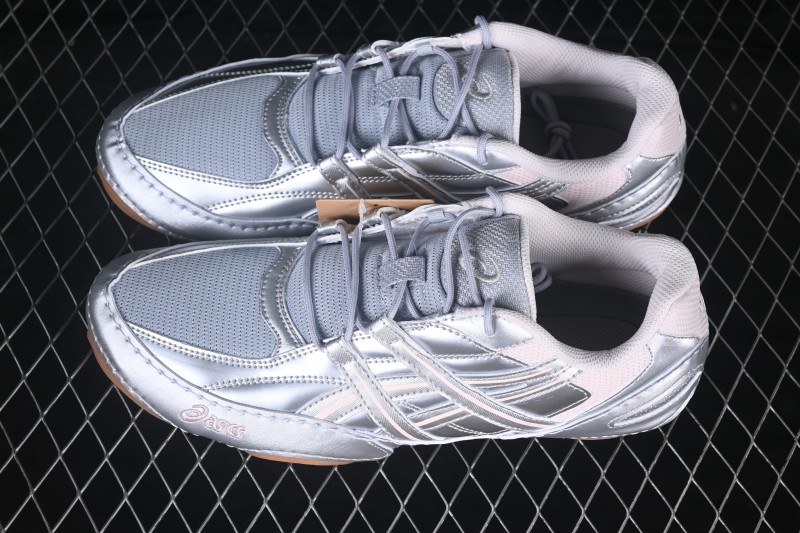 Asics Hypersync Retro Lightweight Breathable Thin-Sole Tennis Shoes - 1203A879-024
