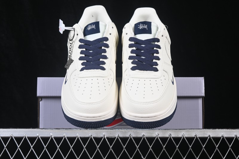 Nike Air Force 1 '07 Low Casual Skateboarding Shoes with Full-Length Air Cushion - HO7788-101