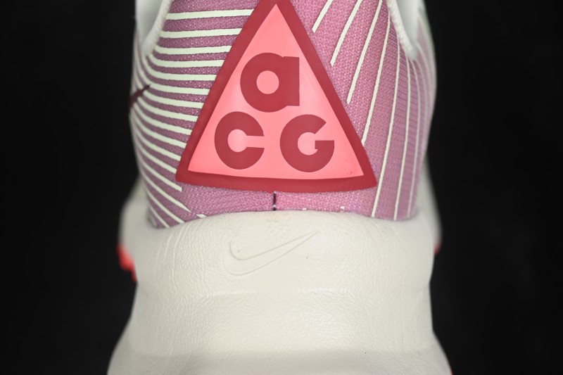 Nike ACG Ultrafly Trail Running Shoes with Responsive Cushioning - HF5668-700