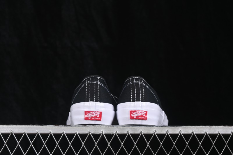 Vans Authentic 44 Low-Top Casual Skateboarding Shoes with Vulcanized Sole - VN0A4BV91WX