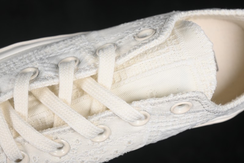 Converse All Star Classic Low-Top Casual Shoes in Clean White - A16989C