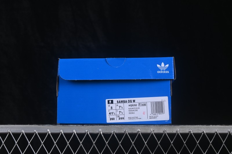 Adidas Samba OG Classic Skateboarding Shoes with Retro Leather Upper - HQ9282
