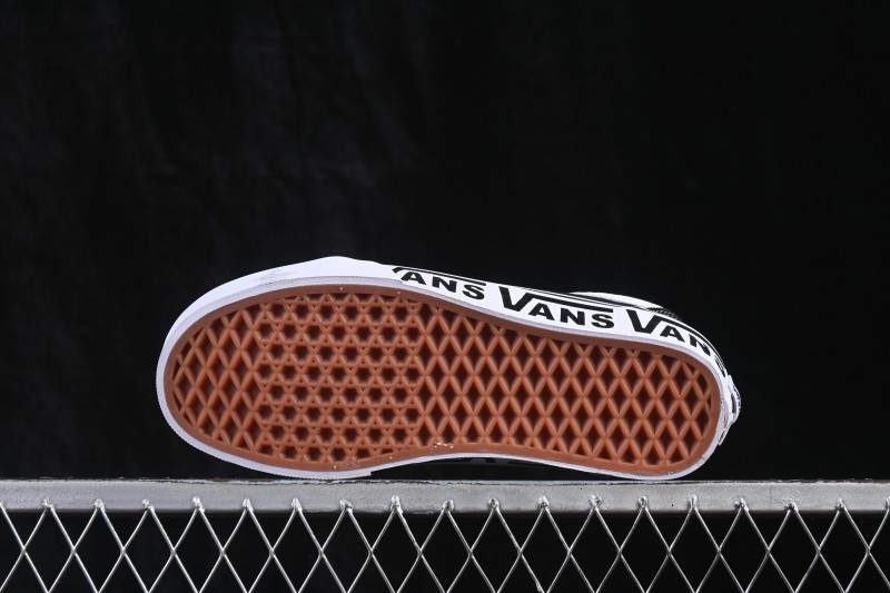 Vans Old Skool Dx Low Top Casual Skate Shoes - VN0A38G2PXC