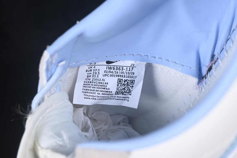 Nike Classic Cortez Leather Retro Running Shoes - IW6363-117
