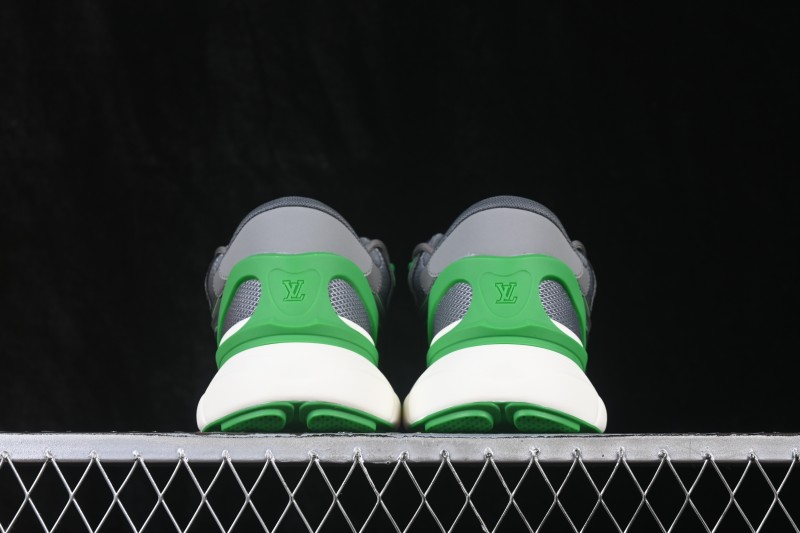 Louis Vuitton Tatic Runner Retro Chunky Dad Sneakers - GREEN