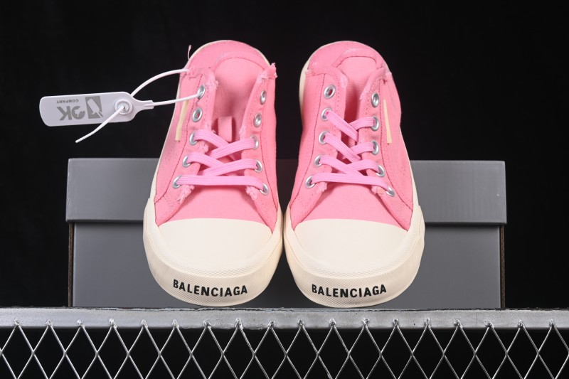 Balenciaga Paris Low Top Lace-Up Distressed Casual Sneakers - W3RC35590