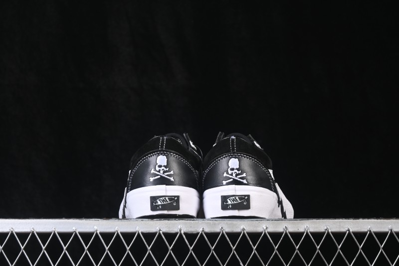 Vans Old Skool Low Top Casual Skate Shoes - VN0007PRBLK