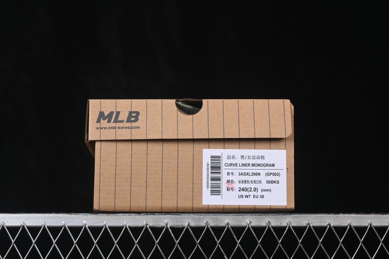 MLB Chunky Curve Liner Monogram New York Yankees Thick Sole Casual Running Shoes - 3ASXL206N50BKS