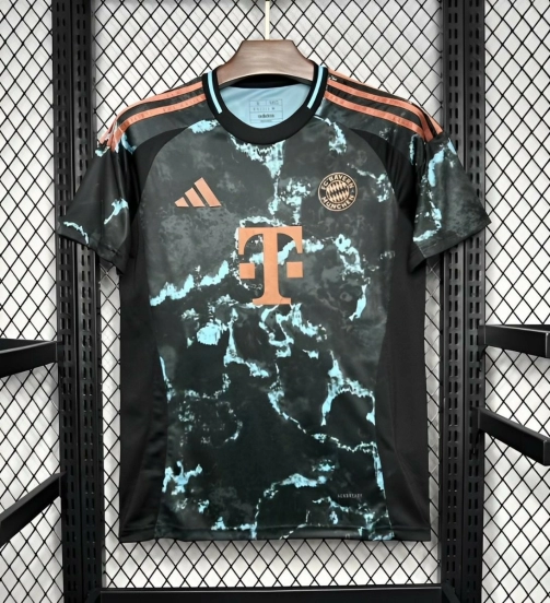 2024/25 Bayern Munich Away Jersey