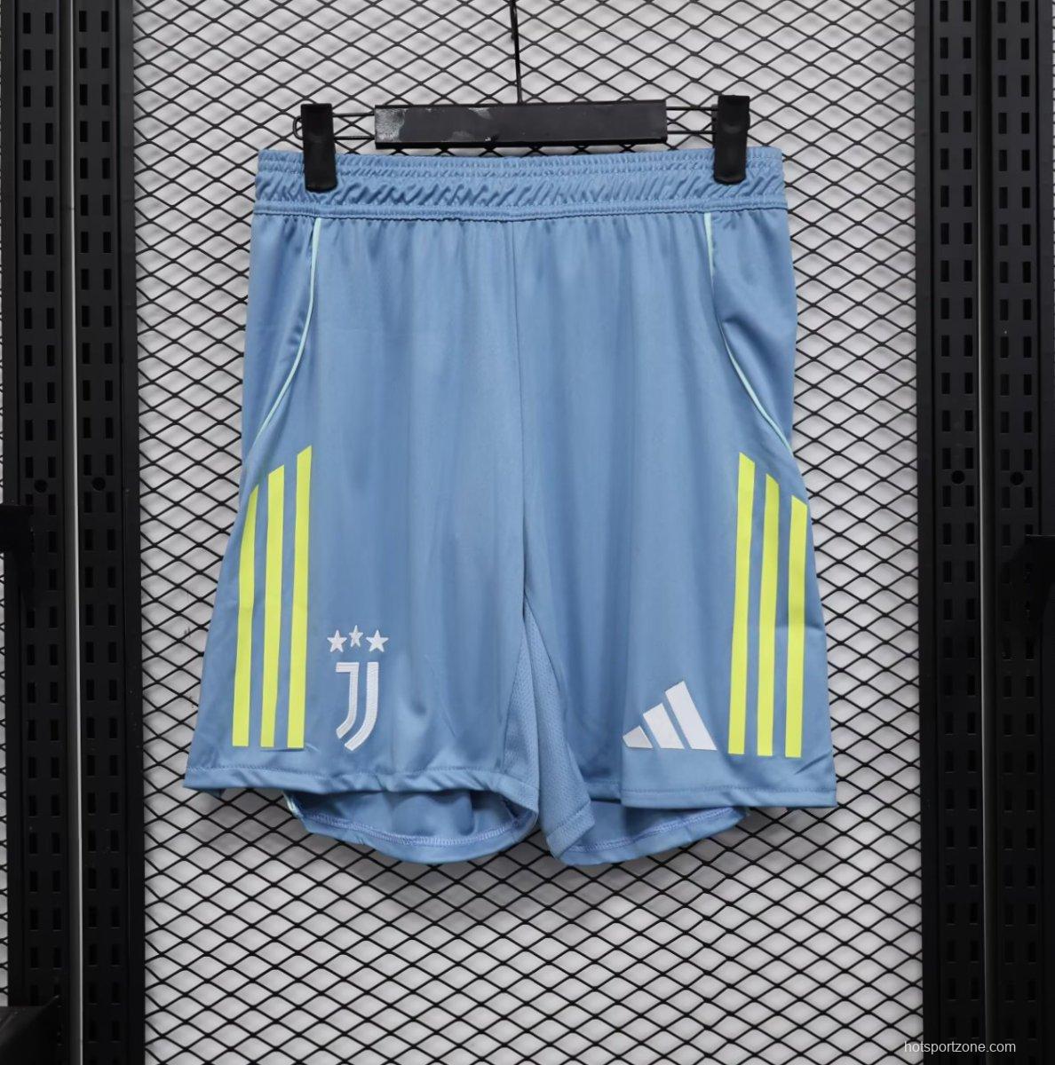 Player Version 25/26 Juventus Away Shorts